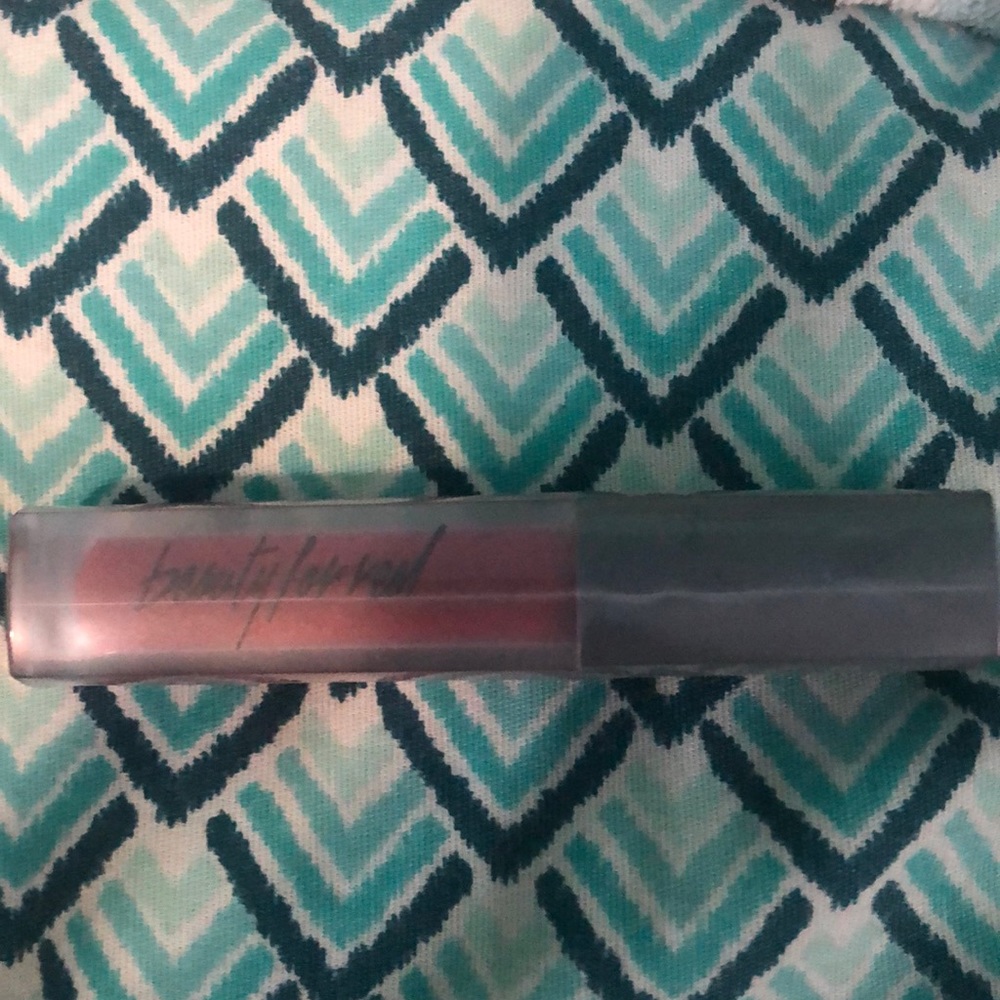 Liquid lipstick